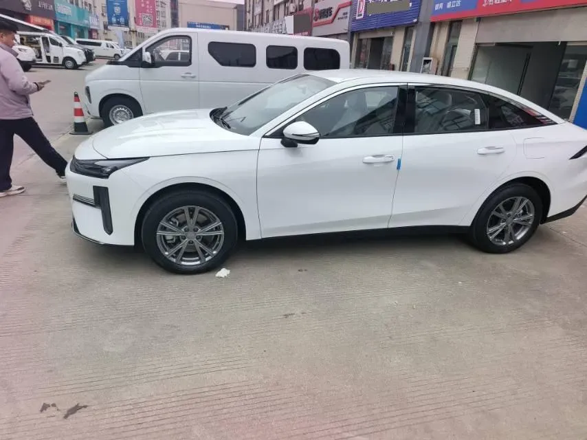 2025 Geely Galaxy A7 1.5L 112HP L4 1DHT PHEV,autocango,china used car exporter,china ev exporter,chinese used car exporter,chinese used ev exporter