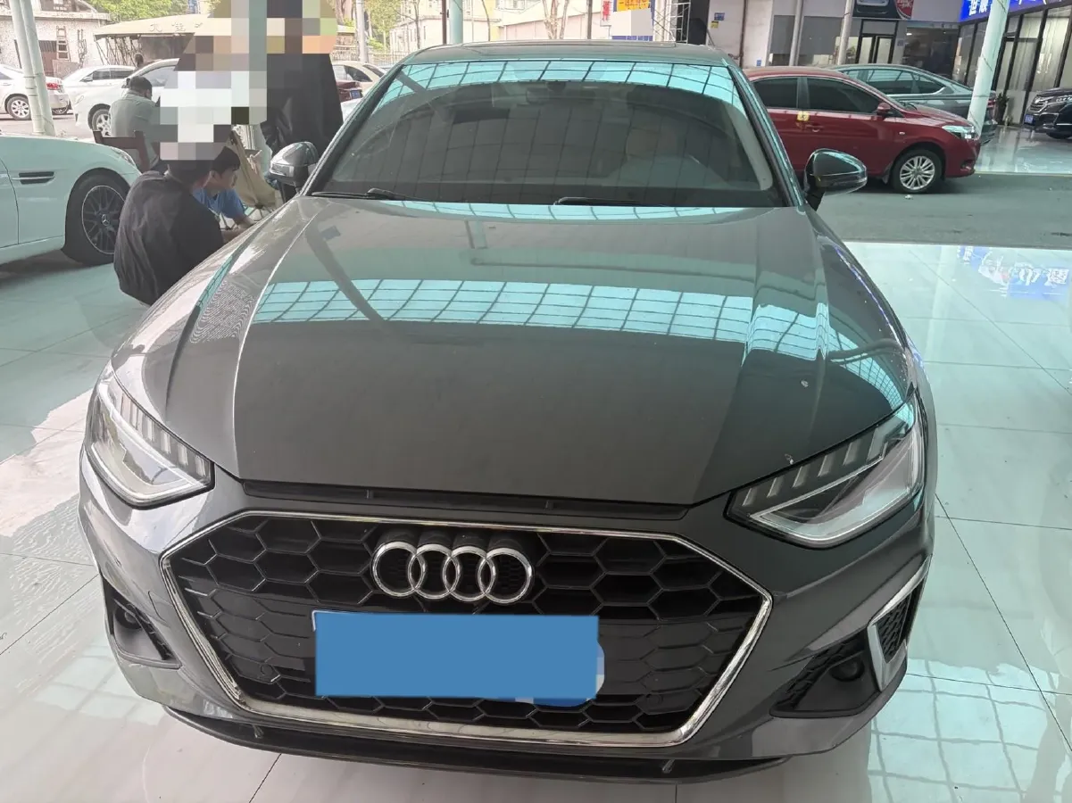 2020 Audi A4L 2.0T 190HP L4 7DCT,autocango,china used car exporter,china ev exporter,chinese used car exporter,chinese used ev exporter