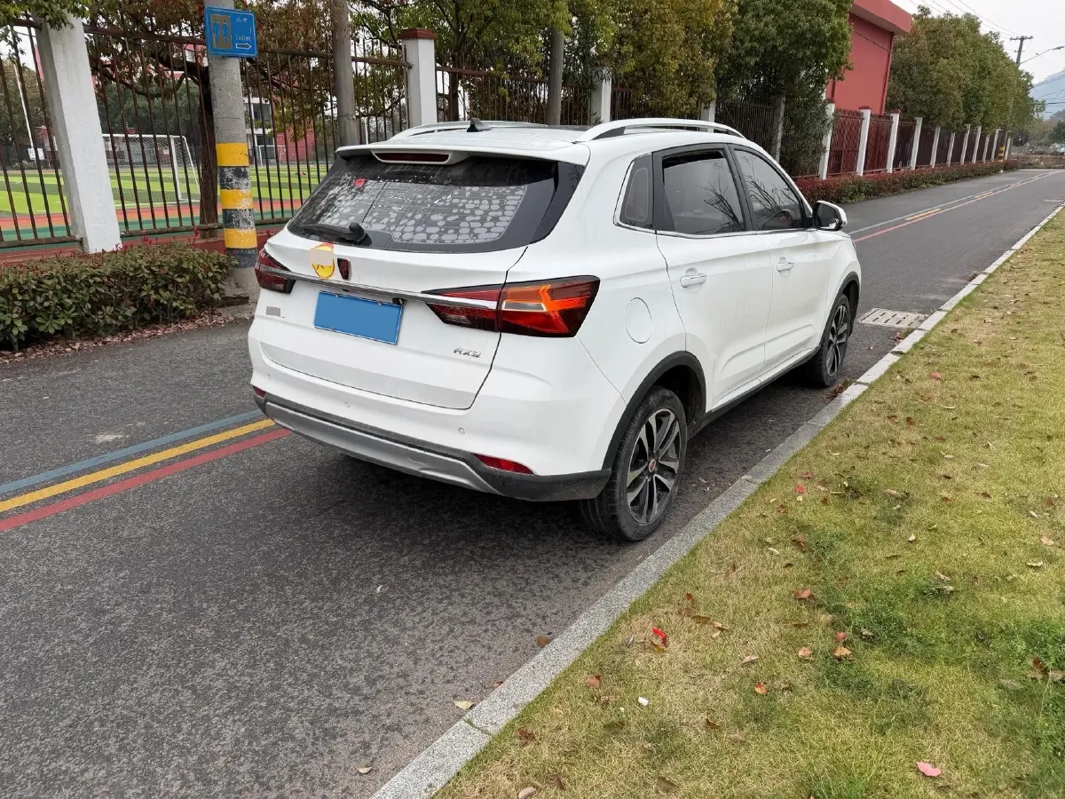 2020 Roewe RX3 1.6L 125HP L4 5MT,autocango,china used car exporter,china ev exporter,chinese used car exporter,chinese used ev exporter