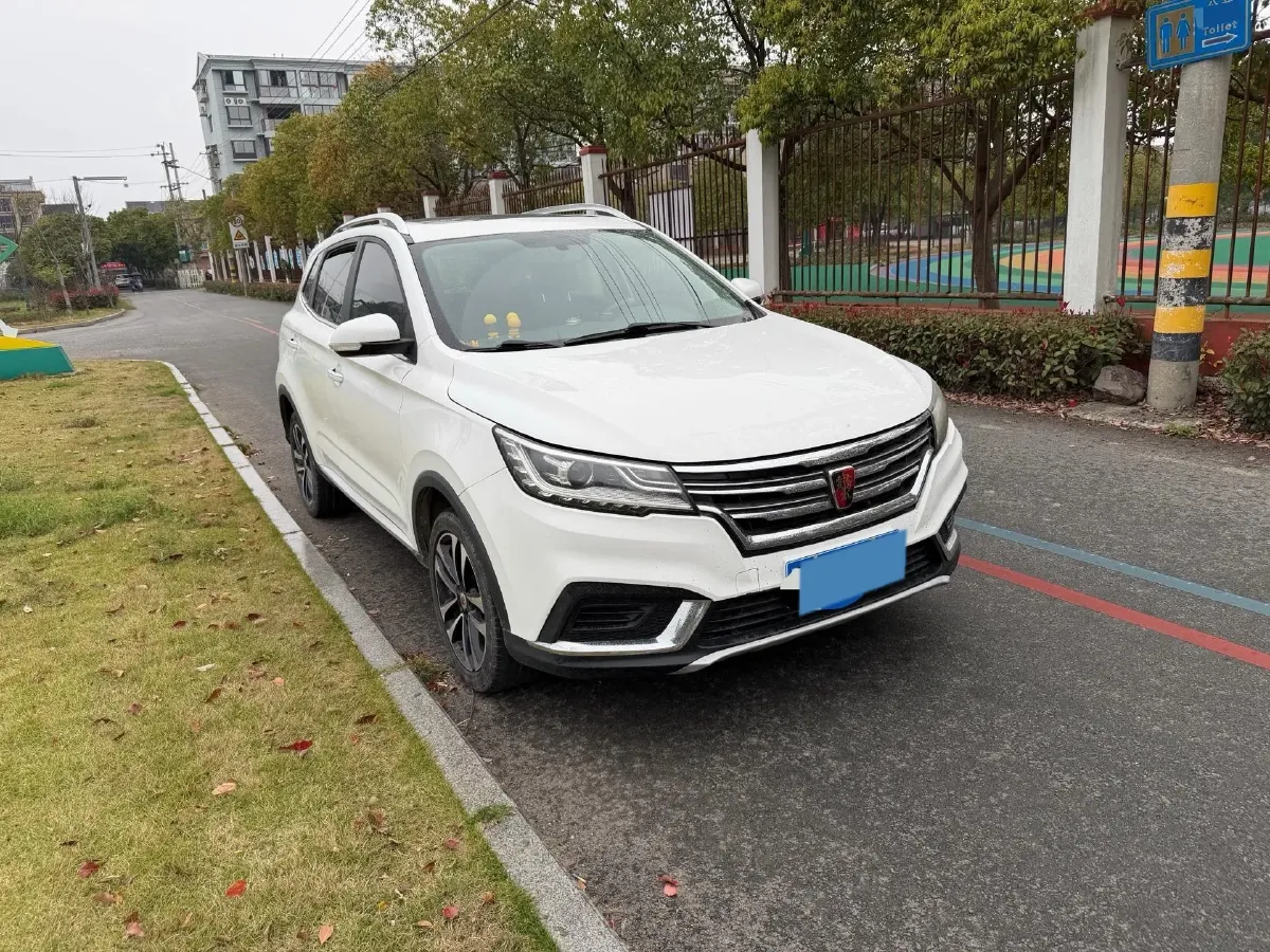 2020 Roewe RX3 1.6L 125HP L4 5MT,autocango,china used car exporter,china ev exporter,chinese used car exporter,chinese used ev exporter