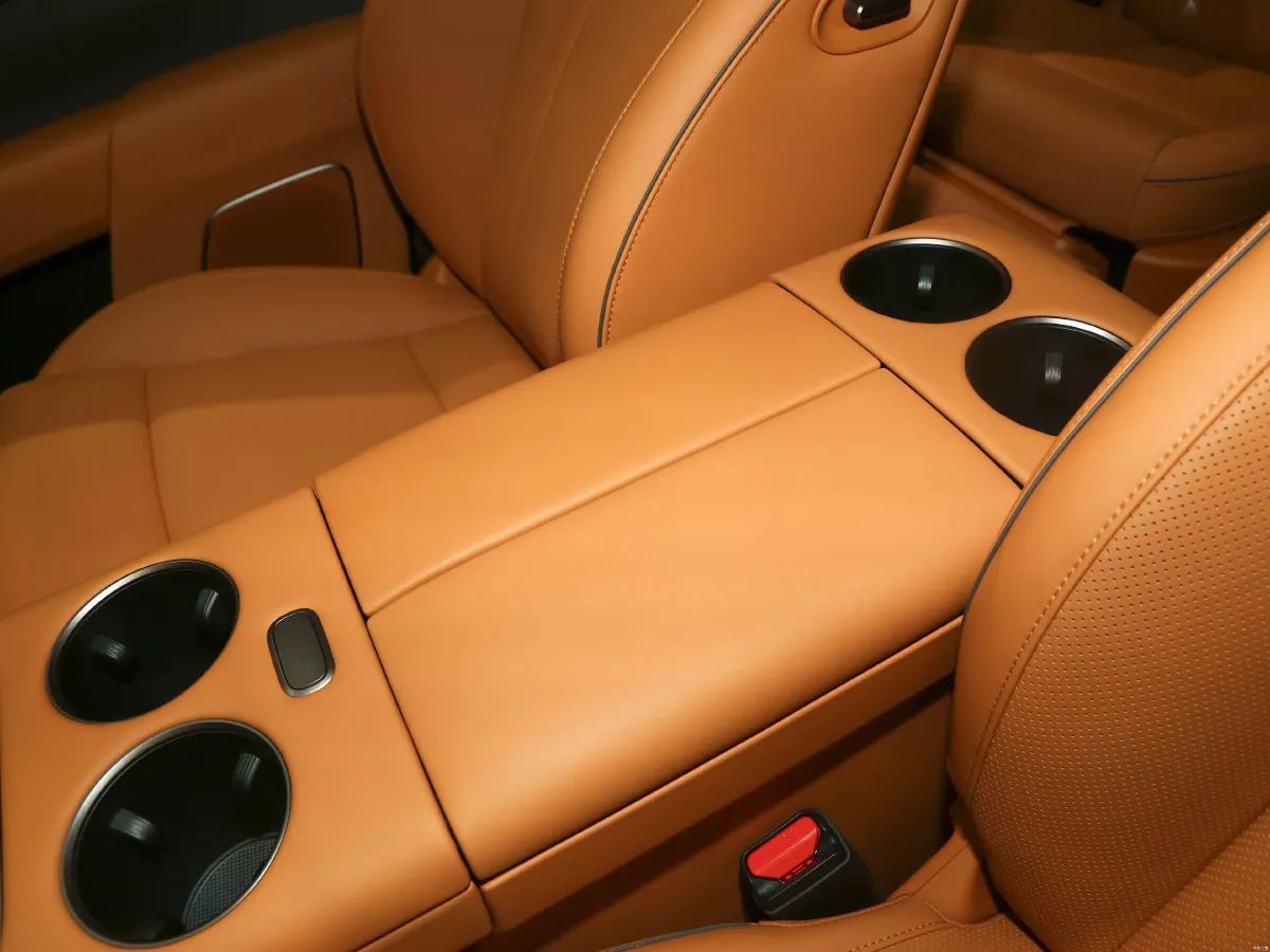 2025 Li i8 BEV,autocango,china used car exporter,china ev exporter,chinese used car exporter,chinese used ev exporter