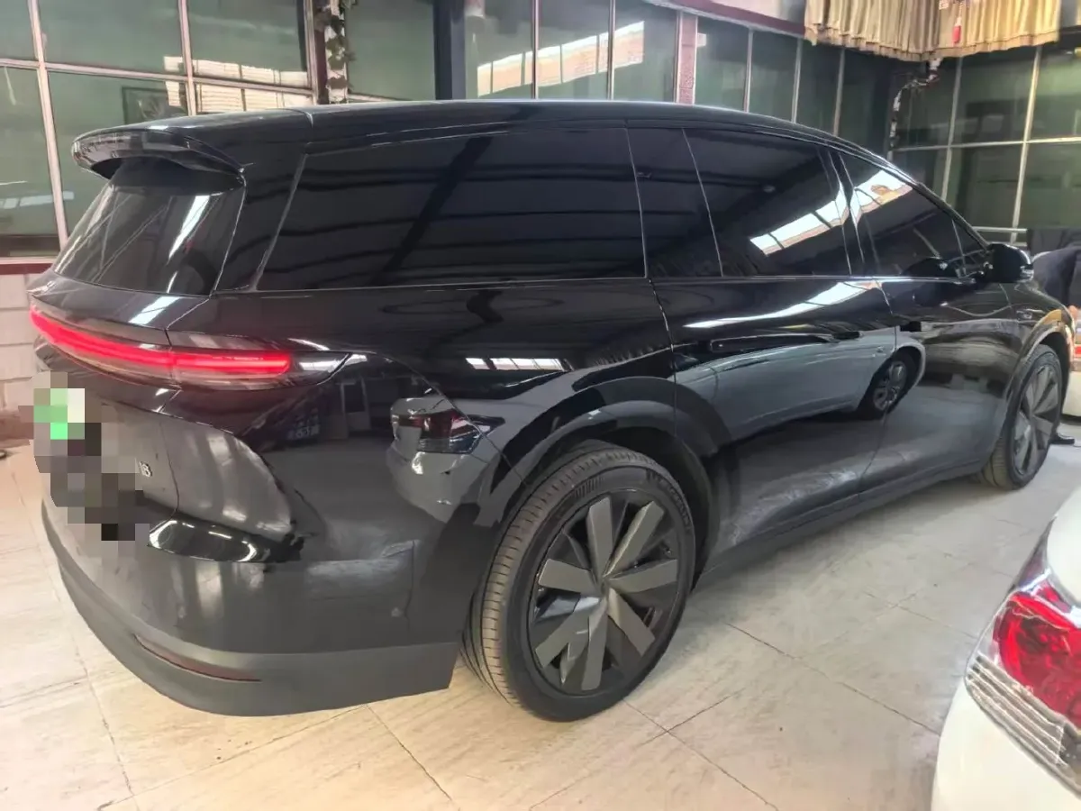 2025 Li i8 BEV,autocango,china used car exporter,china ev exporter,chinese used car exporter,chinese used ev exporter