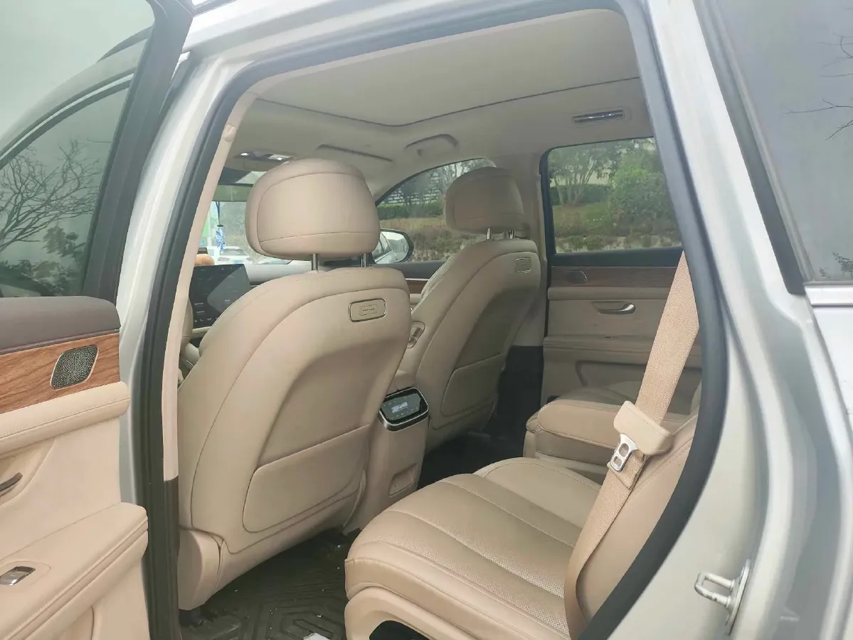 2024 AITO AITO M7 1.5T 152HP L4 REEV 40KWH,autocango,china used car exporter,china ev exporter,chinese used car exporter,chinese used ev exporter