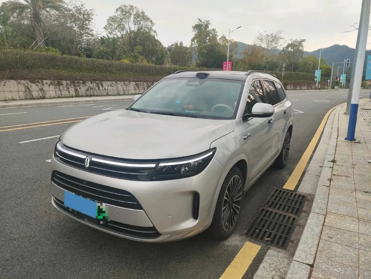 2024 AITO AITO M7 1.5T 152HP L4 REEV 40KWH,autocango,china used car exporter,china ev exporter,chinese used car exporter,chinese used ev exporter
