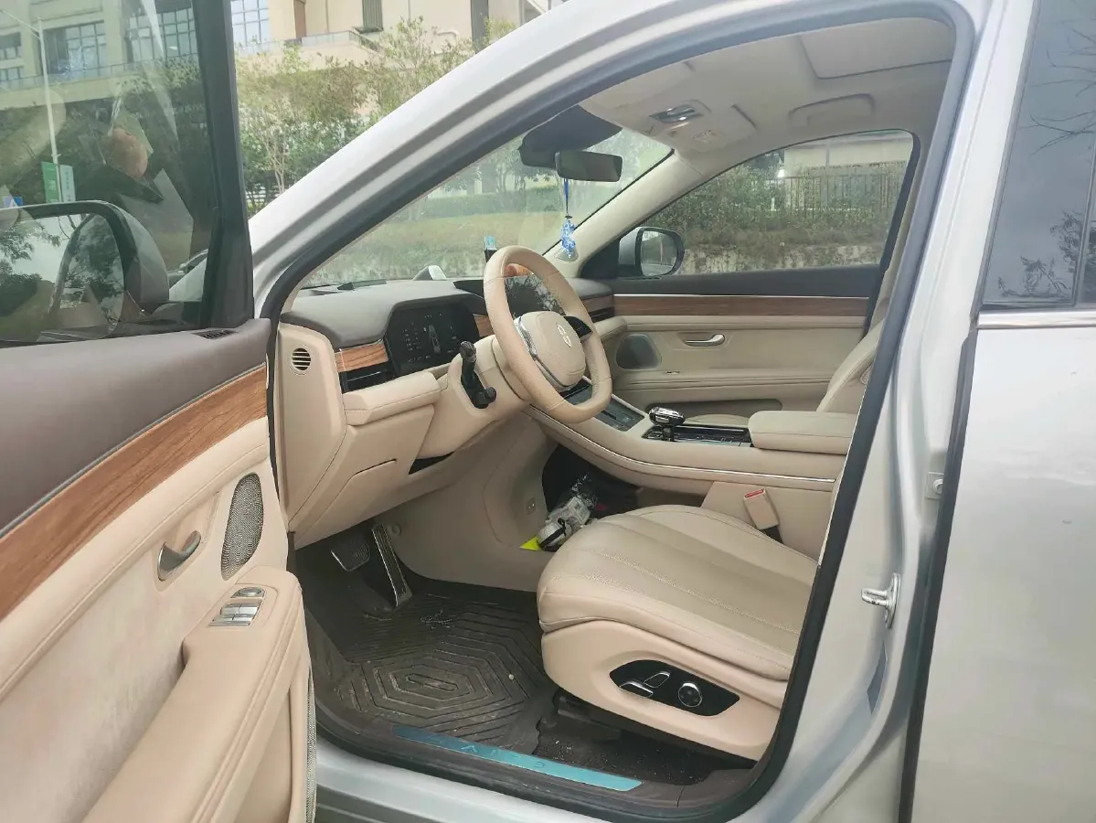 2024 AITO AITO M7 1.5T 152HP L4 REEV 40KWH,autocango,china used car exporter,china ev exporter,chinese used car exporter,chinese used ev exporter