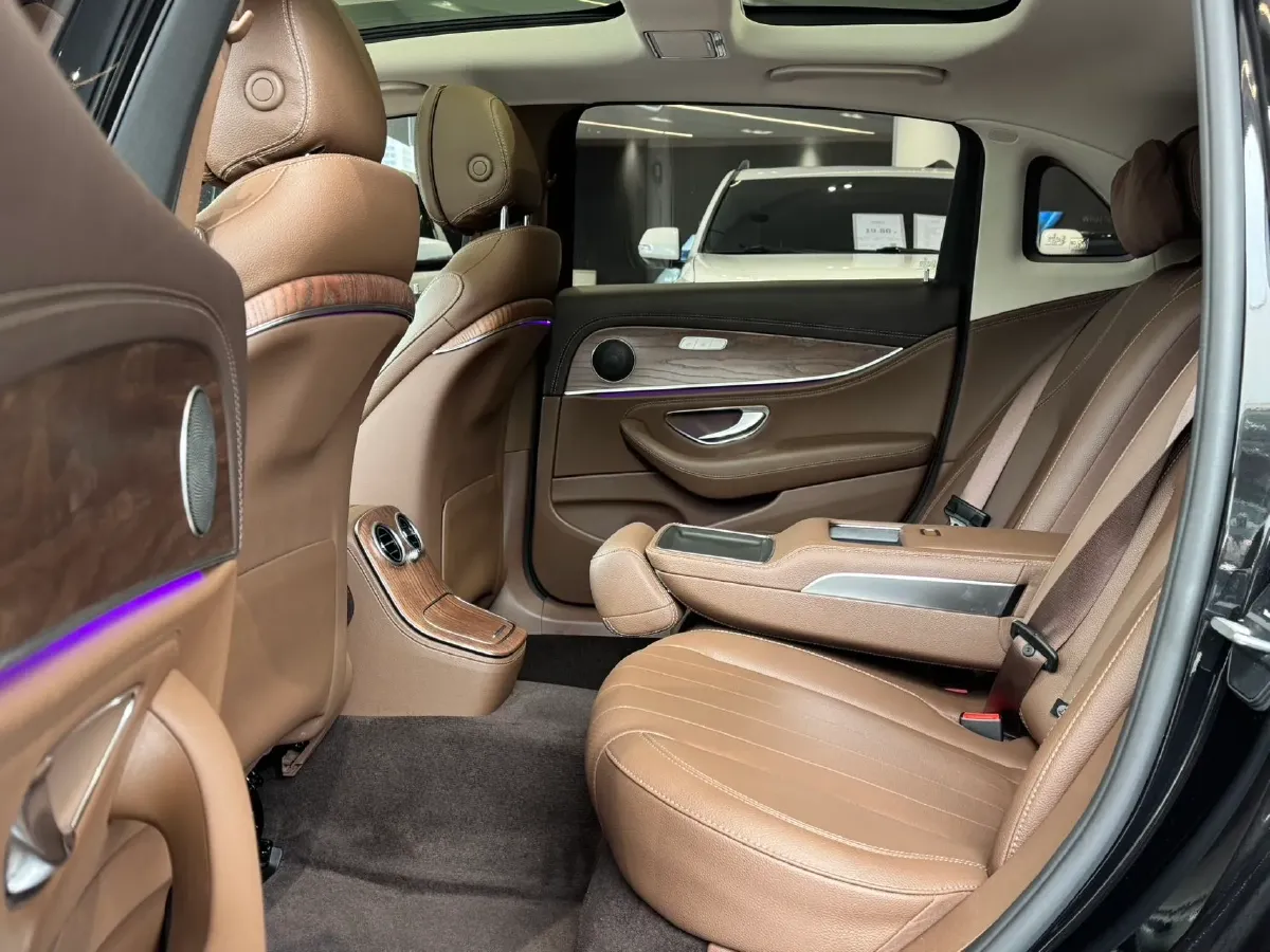 2023 Mercedes-Benz E Class 2.0T 197HP L4 9AT,autocango,china used car exporter,china ev exporter,chinese used car exporter,chinese used ev exporter