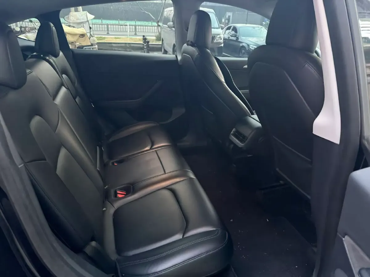 2022 Tesla Model Y BEV 60KWH,autocango,china used car exporter,china ev exporter,chinese used car exporter,chinese used ev exporter