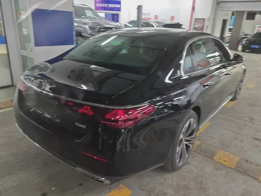 2024 Mercedes-Benz E Class 2.0T 204HP L4 9AT PHEV 25.4KWH,autocango,china used car exporter,china ev exporter,chinese used car exporter,chinese used ev exporter