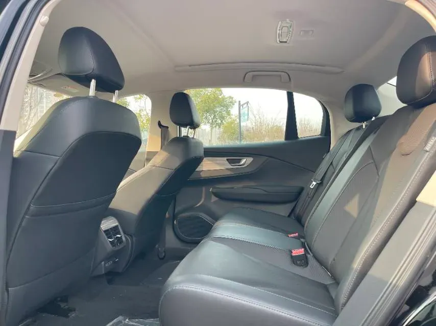 2024 HongQi E-QM5 BEV 60KWH,autocango,china used car exporter,china ev exporter,chinese used car exporter,chinese used ev exporter