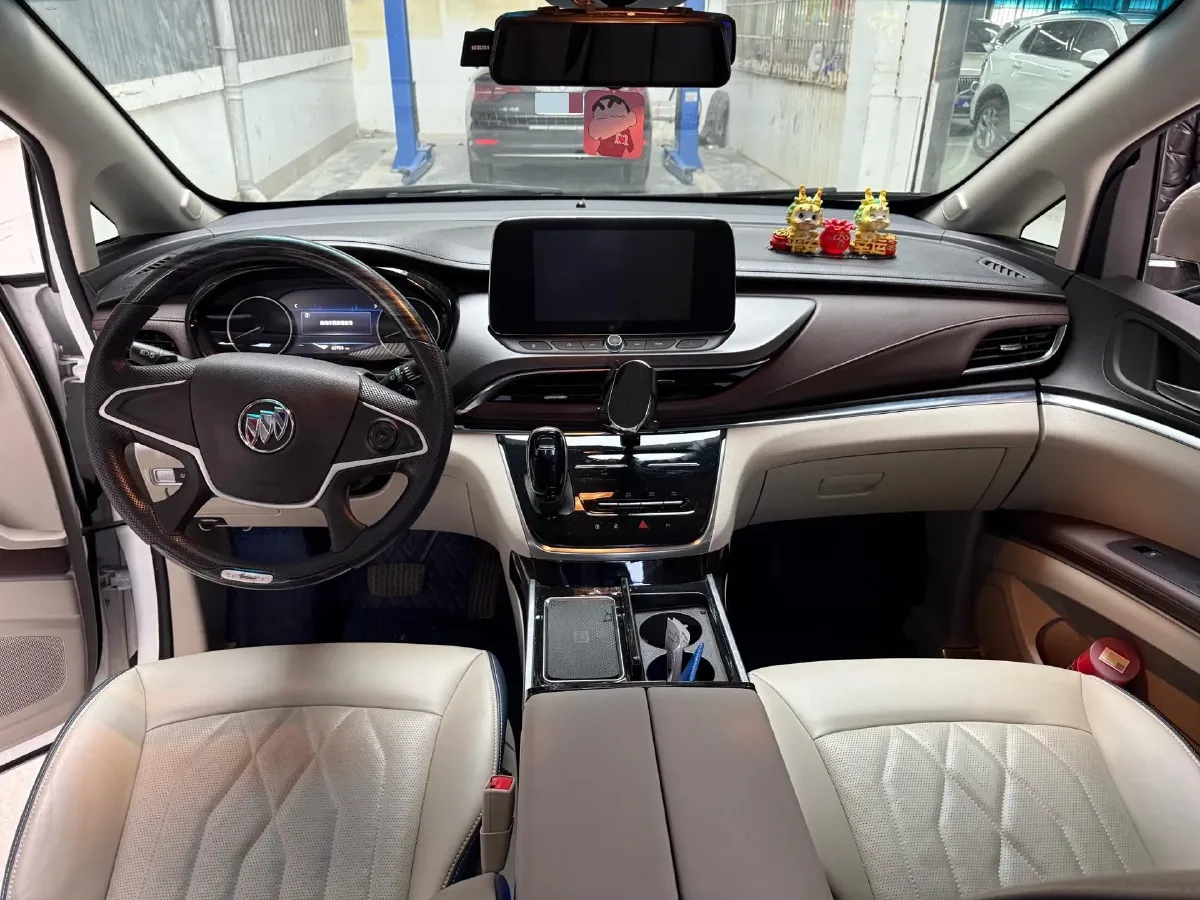 2023 Buick GL8 2.0T 237HP L4 9AT,autocango,china used car exporter,china ev exporter,chinese used car exporter,chinese used ev exporter