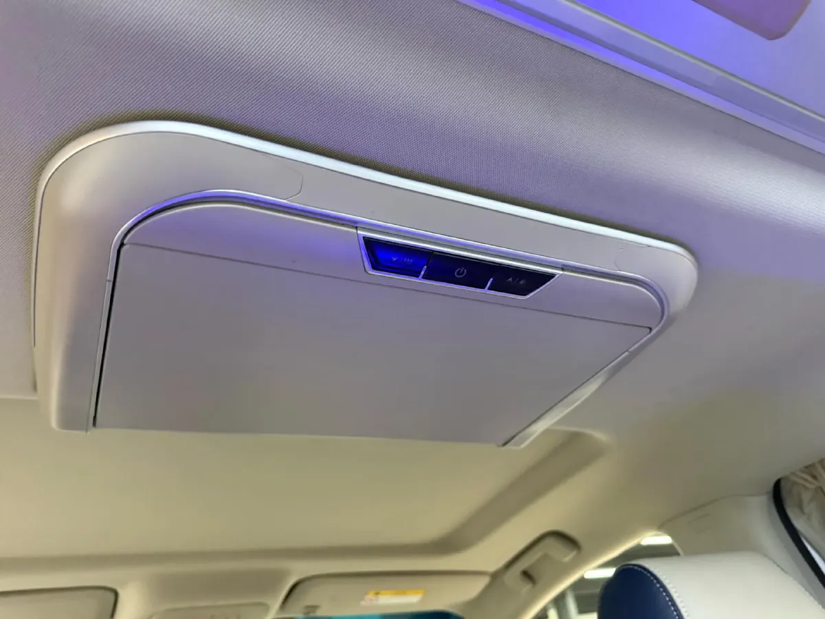 2023 Buick GL8 2.0T 237HP L4 9AT,autocango,china used car exporter,china ev exporter,chinese used car exporter,chinese used ev exporter