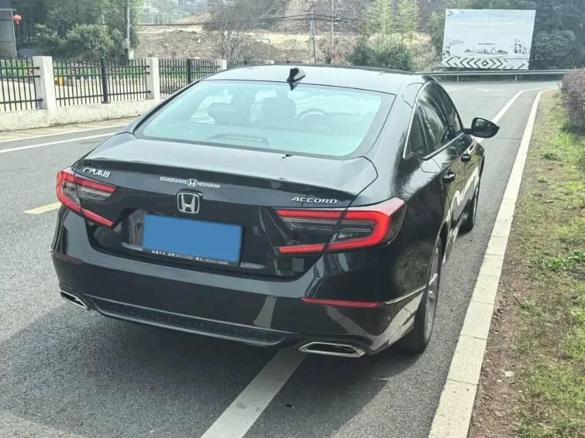 2022 Honda Accord 1.5T 194HP L4 CVT,autocango,china used car exporter,china ev exporter,chinese used car exporter,chinese used ev exporter