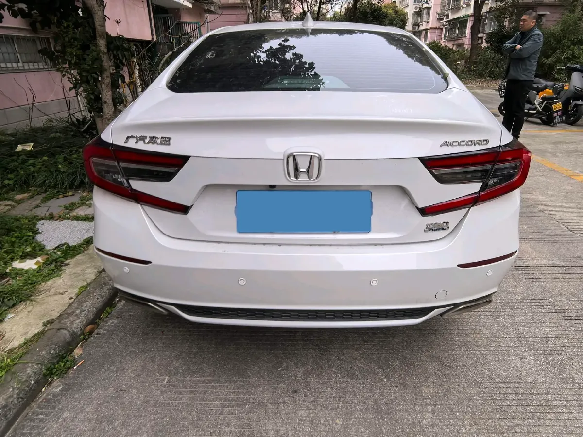2022 Honda Accord 1.5T 194HP L4 CVT,autocango,china used car exporter,china ev exporter,chinese used car exporter,chinese used ev exporter