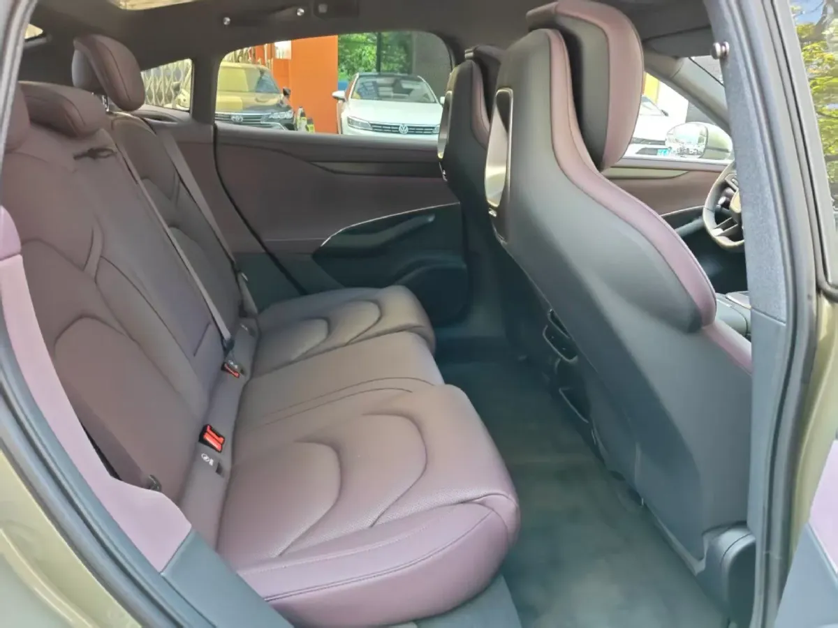 2024 MI SU7 BEV 73.6KWH,autocango,china used car exporter,china ev exporter,chinese used car exporter,chinese used ev exporter