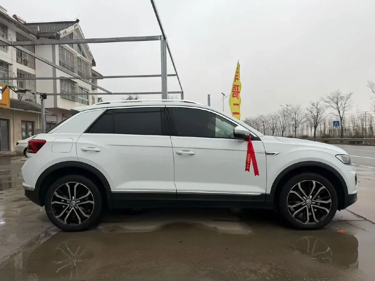 2020 Volkswagen T-Roc 1.4T 150HP L4 7DCT,autocango,china used car exporter,china ev exporter,chinese used car exporter,chinese used ev exporter