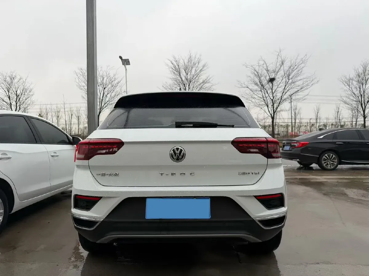 2020 Volkswagen T-Roc 1.4T 150HP L4 7DCT,autocango,china used car exporter,china ev exporter,chinese used car exporter,chinese used ev exporter