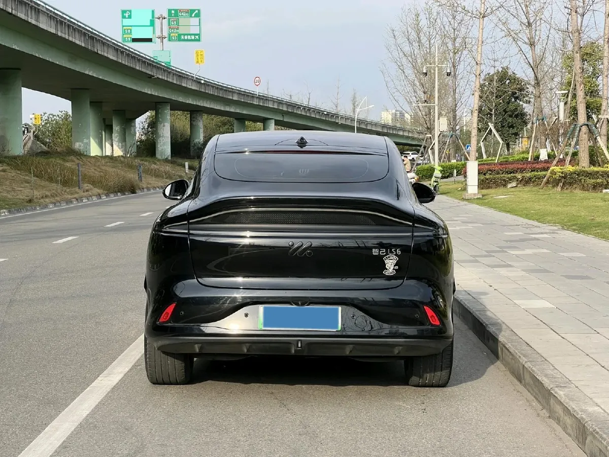 2023 IM LS6 BEV 90KWH,autocango,china used car exporter,china ev exporter,chinese used car exporter,chinese used ev exporter