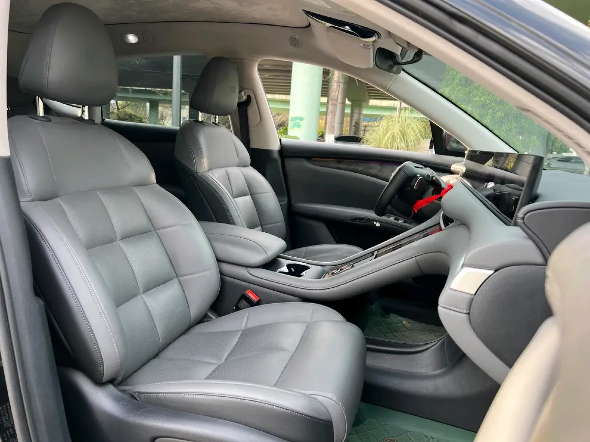 2023 IM LS6 BEV 90KWH,autocango,china used car exporter,china ev exporter,chinese used car exporter,chinese used ev exporter