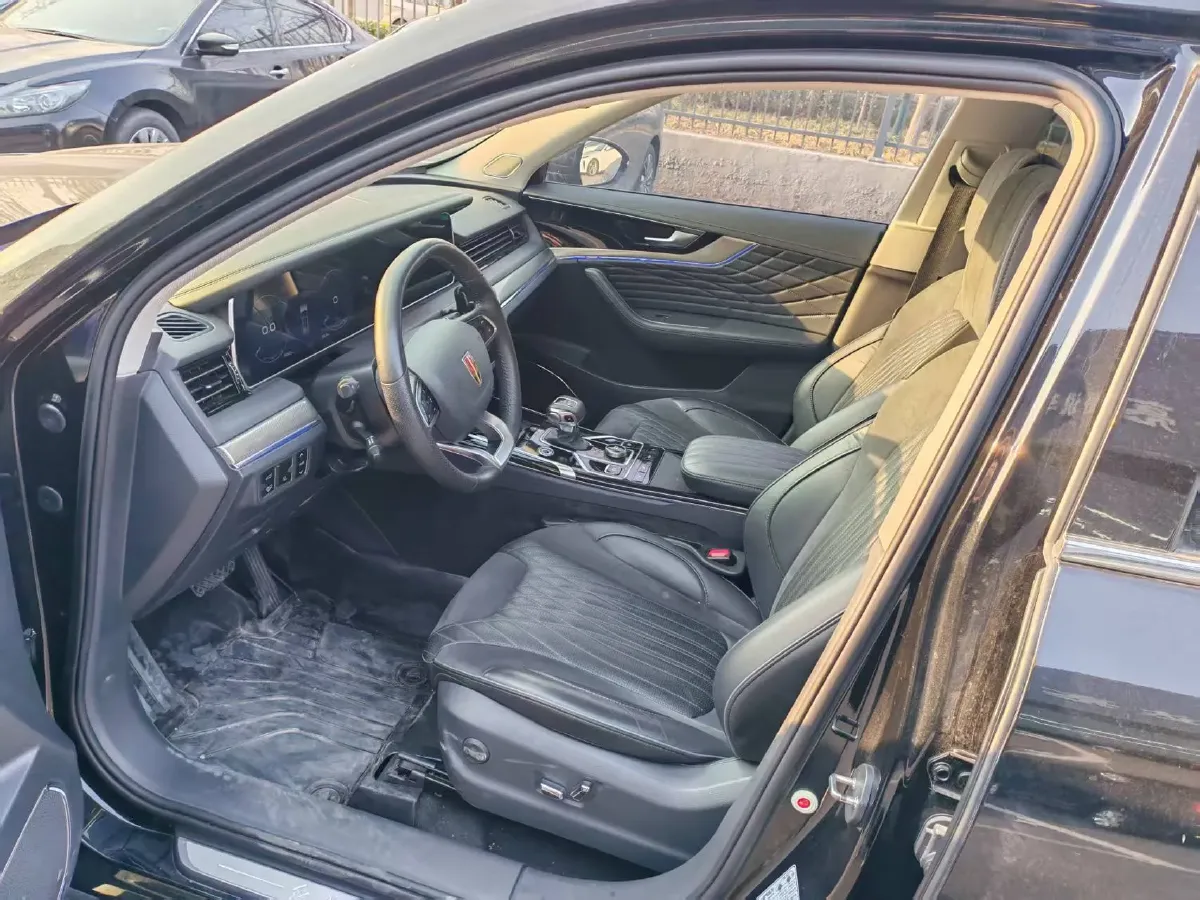 2022 HongQi HS5 2.0T 224HP L4 6AT,autocango,china used car exporter,china ev exporter,chinese used car exporter,chinese used ev exporter