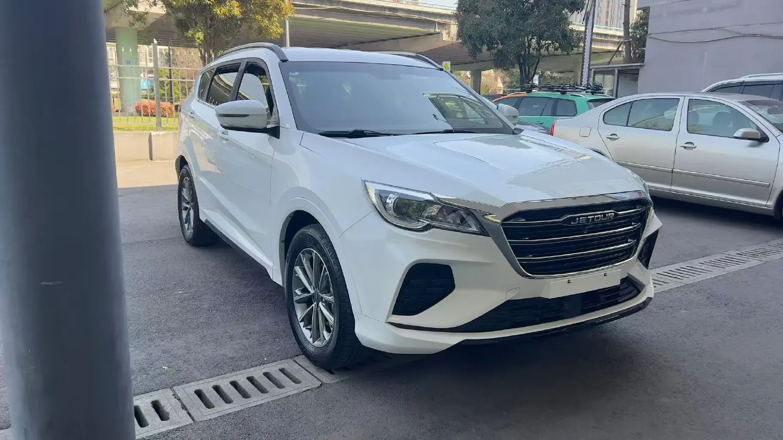 2020 Jetour X70 1.5T 156HP L4 6MT,autocango,china used car exporter,china ev exporter,chinese used car exporter,chinese used ev exporter