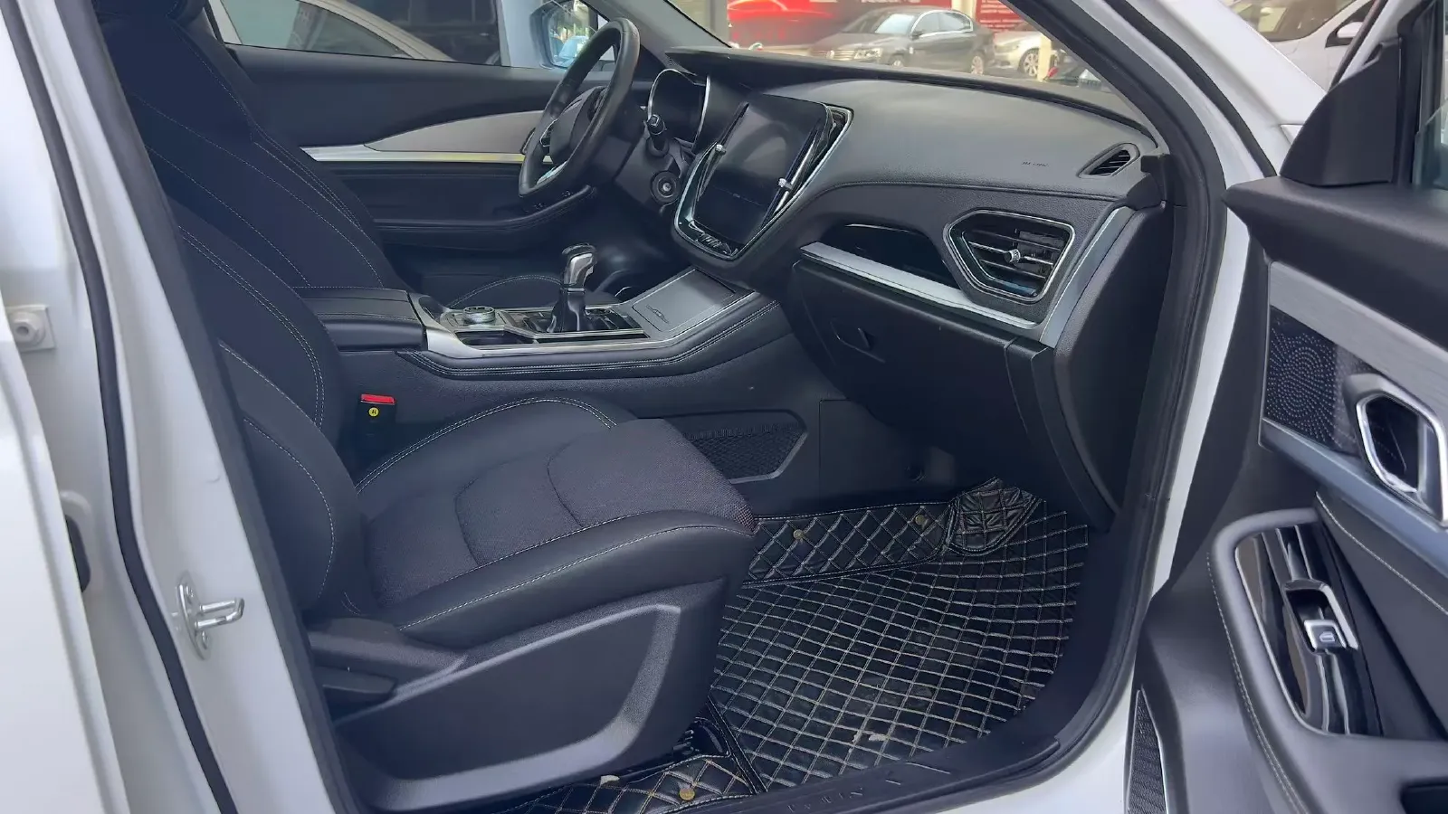 2020 Jetour X70 1.5T 156HP L4 6MT,autocango,china used car exporter,china ev exporter,chinese used car exporter,chinese used ev exporter