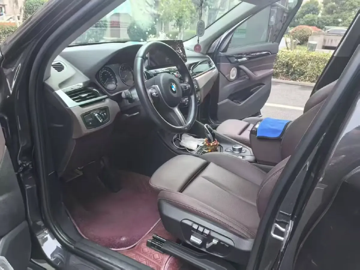 2022 BMW X1 2.0T 192HP L4 7DCT,autocango,china used car exporter,china ev exporter,chinese used car exporter,chinese used ev exporter