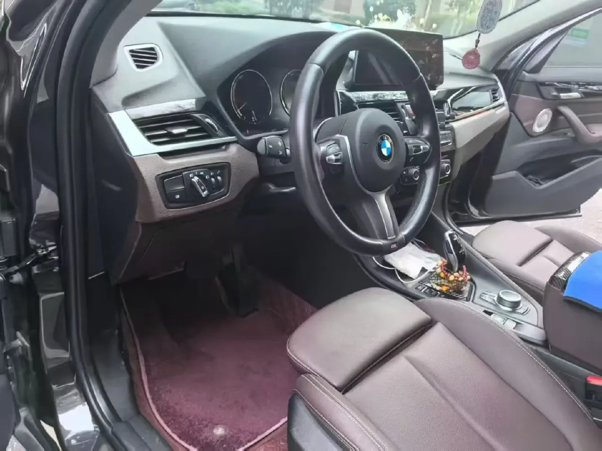 2022 BMW X1 2.0T 192HP L4 7DCT,autocango,china used car exporter,china ev exporter,chinese used car exporter,chinese used ev exporter