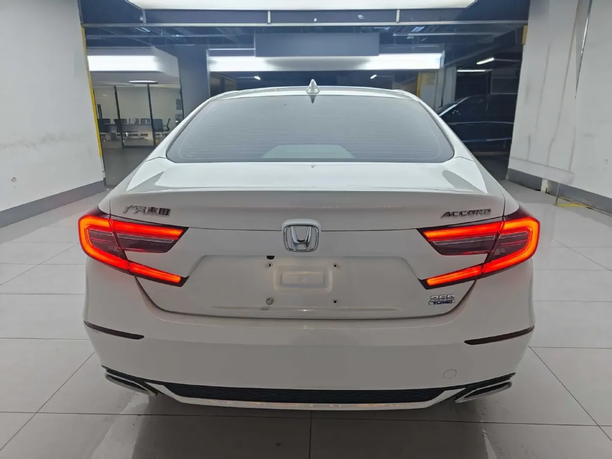 2022 Honda Accord 1.5T 194HP L4 CVT,autocango,china used car exporter,china ev exporter,chinese used car exporter,chinese used ev exporter