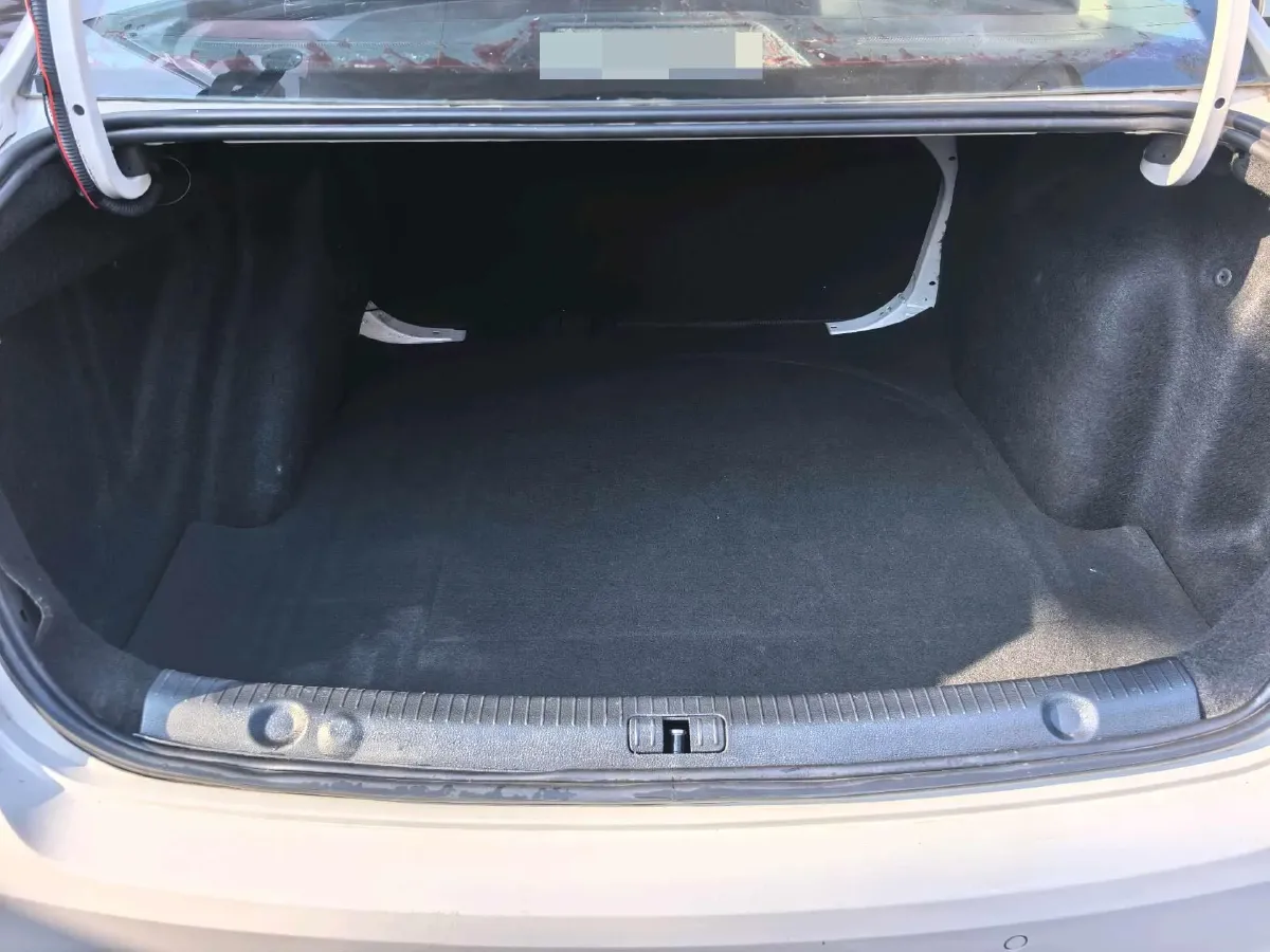 2017 Buick Excelle 1.5L 114HP L4 5MT,autocango,china used car exporter,china ev exporter,chinese used car exporter,chinese used ev exporter