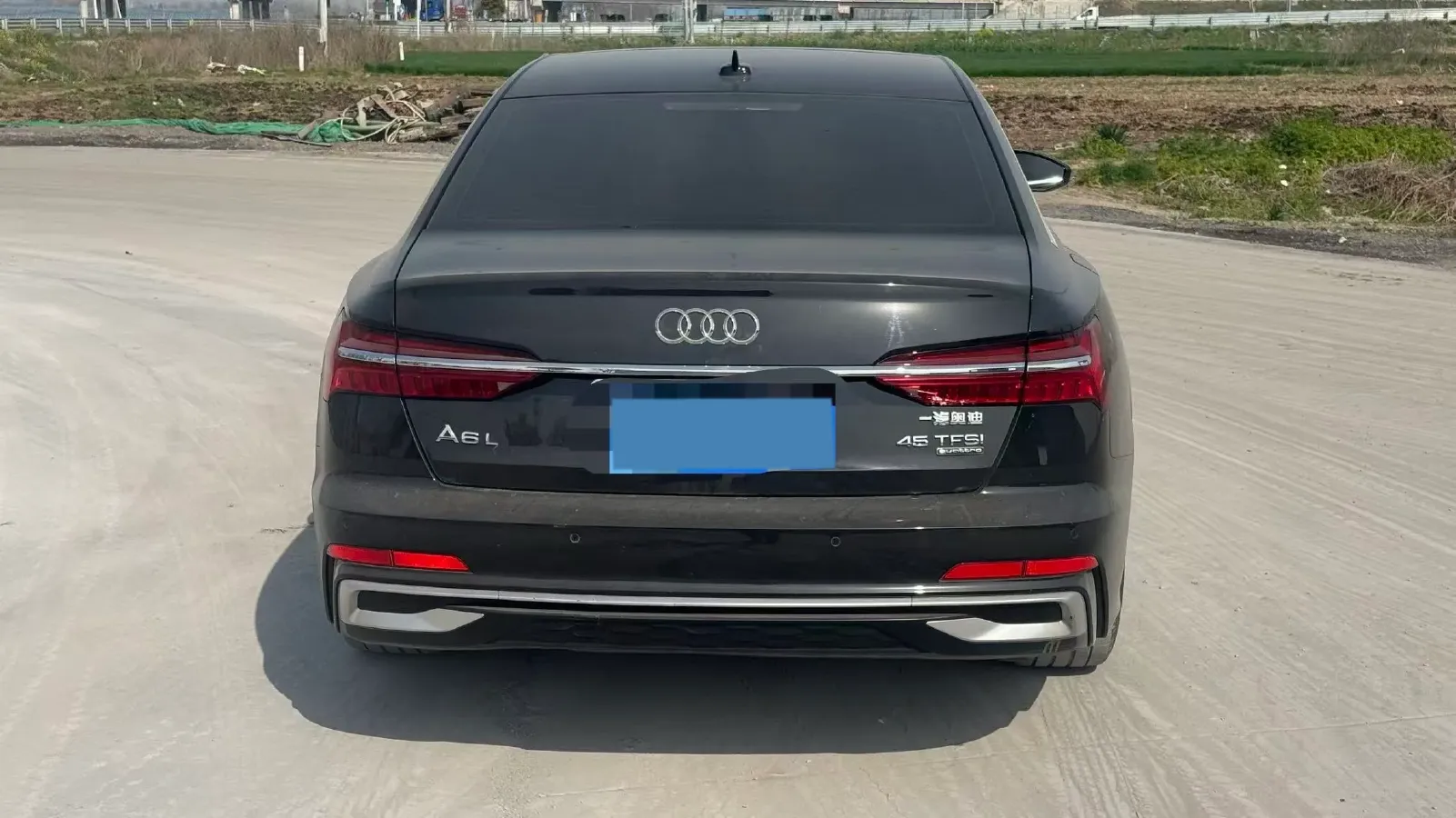 2024 Audi A6L 2.0T 245HP L4 7DCT,autocango,china used car exporter,china ev exporter,chinese used car exporter,chinese used ev exporter