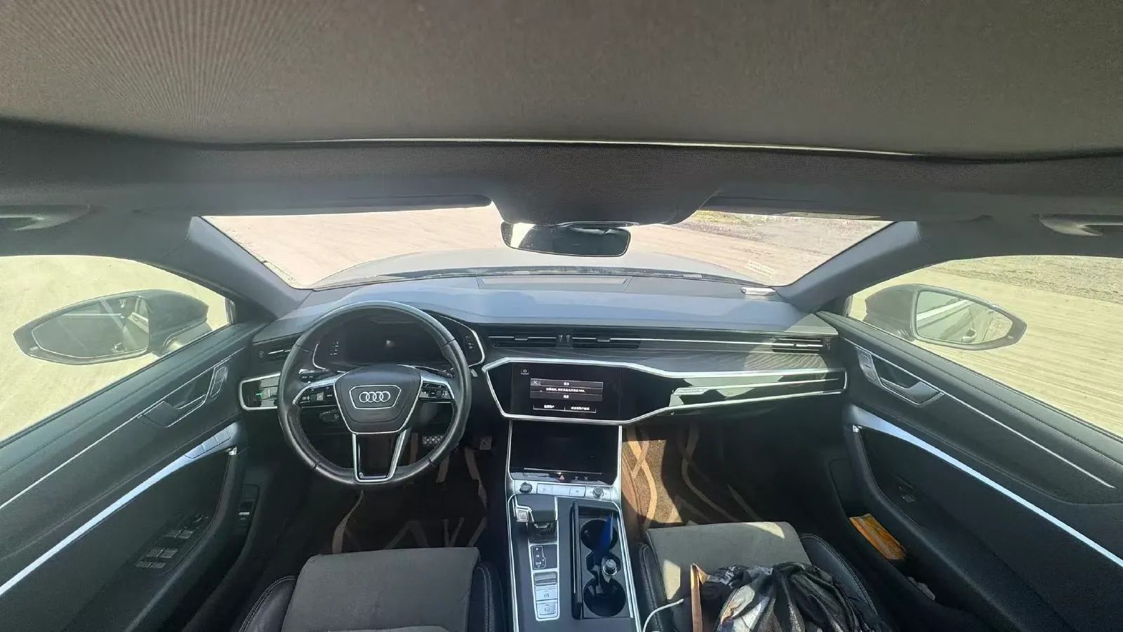 2024 Audi A6L 2.0T 245HP L4 7DCT,autocango,china used car exporter,china ev exporter,chinese used car exporter,chinese used ev exporter