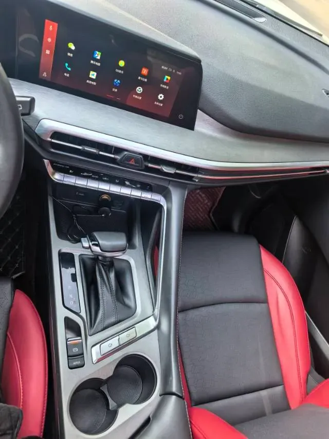 2021 ChangAn CS35 Plus 1.4T 160HP L4 7DCT,autocango,china used car exporter,china ev exporter,chinese used car exporter,chinese used ev exporter