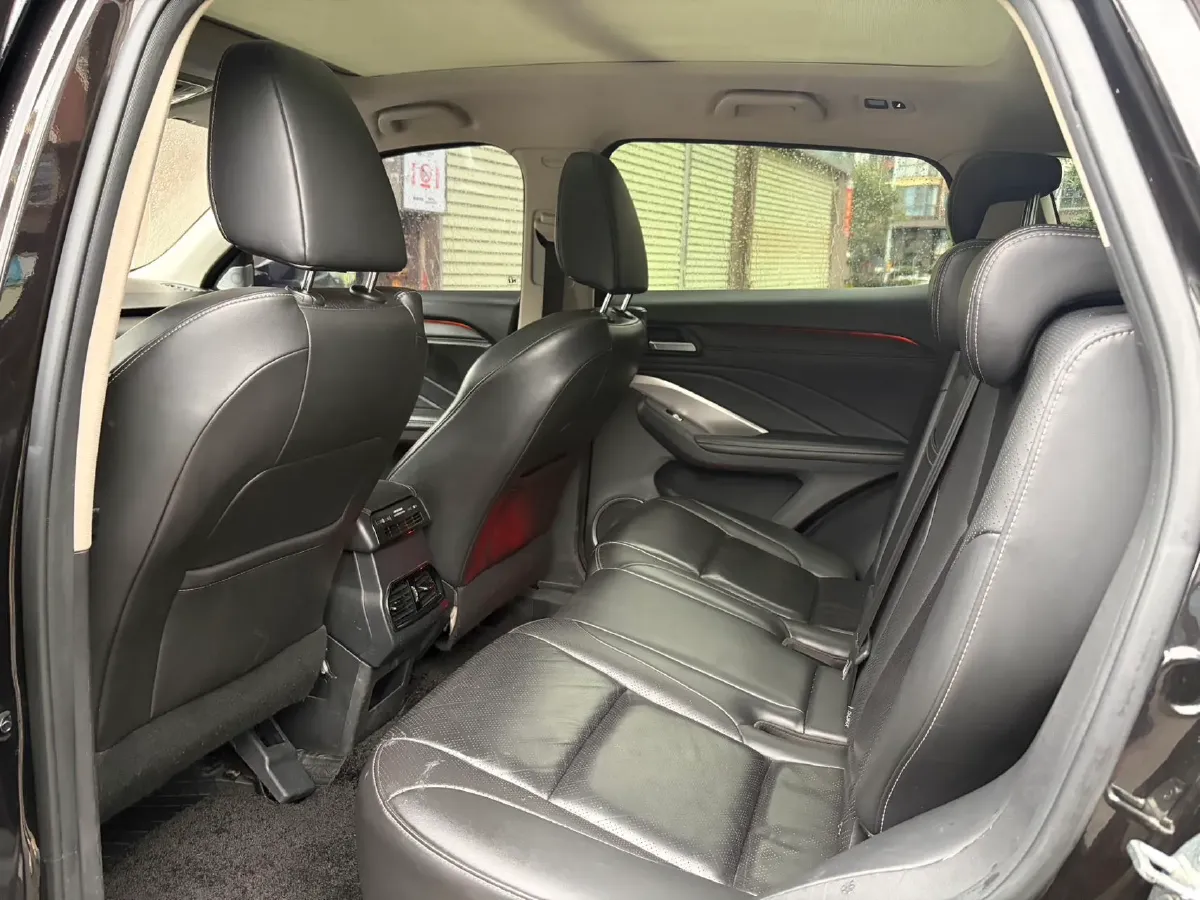 2020 WEY VV6 2.0T 227HP L4 7DCT,autocango,china used car exporter,china ev exporter,chinese used car exporter,chinese used ev exporter