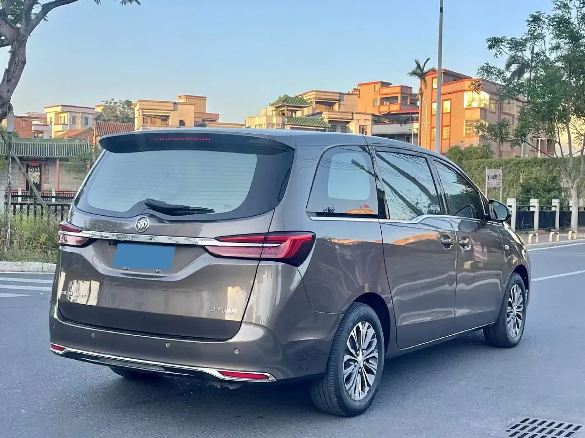 2021 Buick GL8 2.0T 237HP L4 9AT,autocango,china used car exporter,china ev exporter,chinese used car exporter,chinese used ev exporter