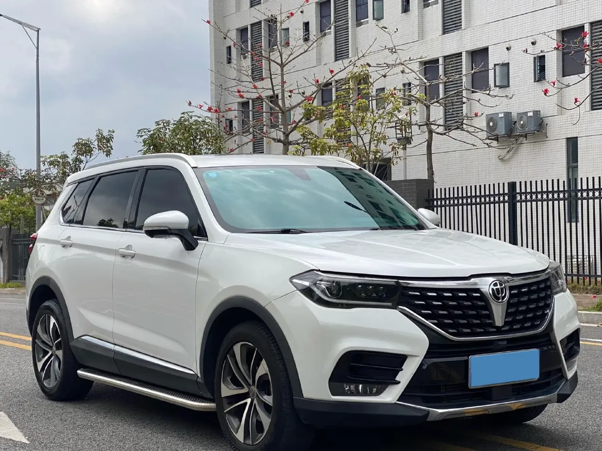 2018 Brilliance Auto V7 1.6T 204HP L4 7DCT,autocango,china used car exporter,china ev exporter,chinese used car exporter,chinese used ev exporter