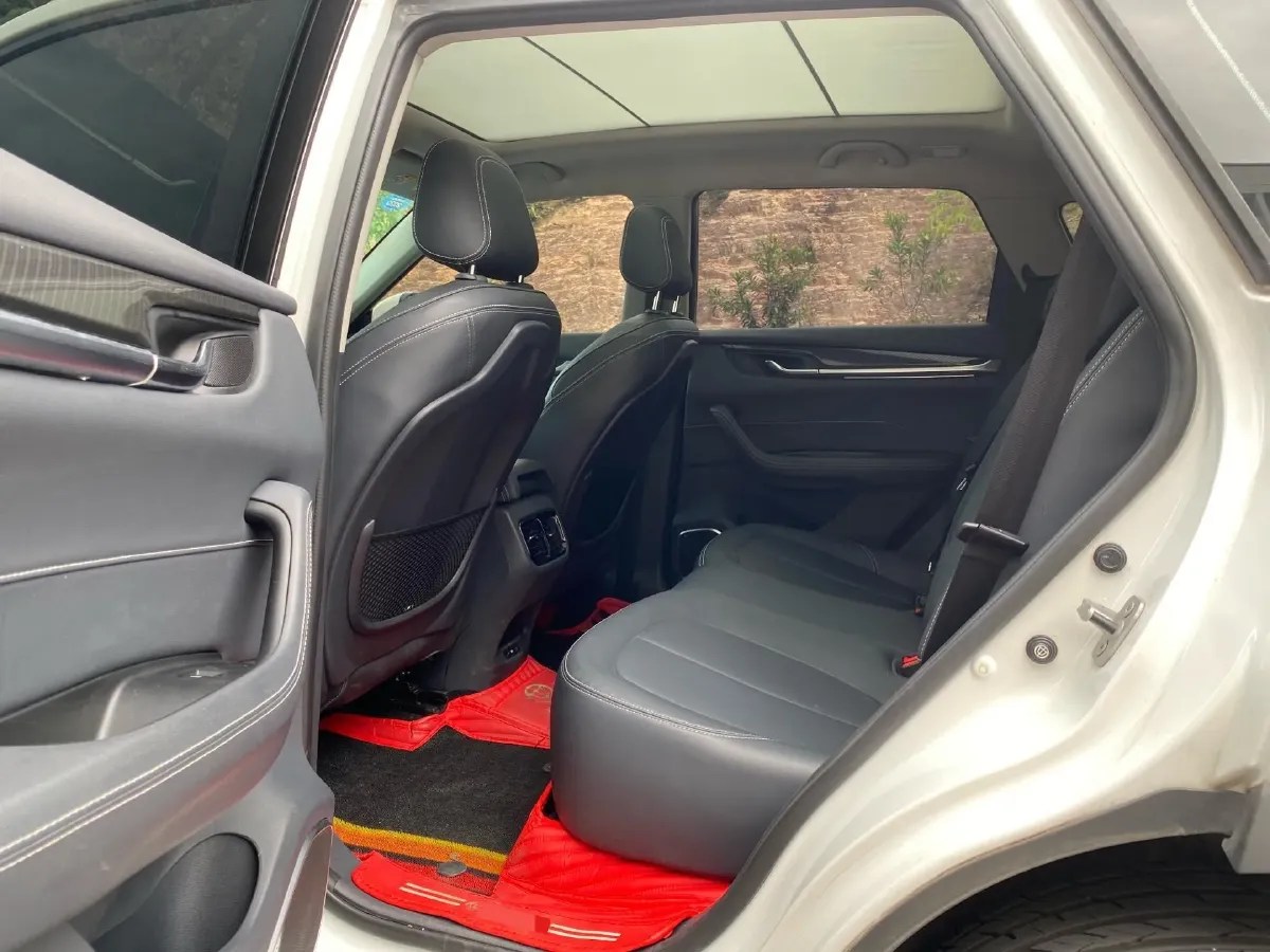 2018 Brilliance Auto V7 1.6T 204HP L4 7DCT,autocango,china used car exporter,china ev exporter,chinese used car exporter,chinese used ev exporter