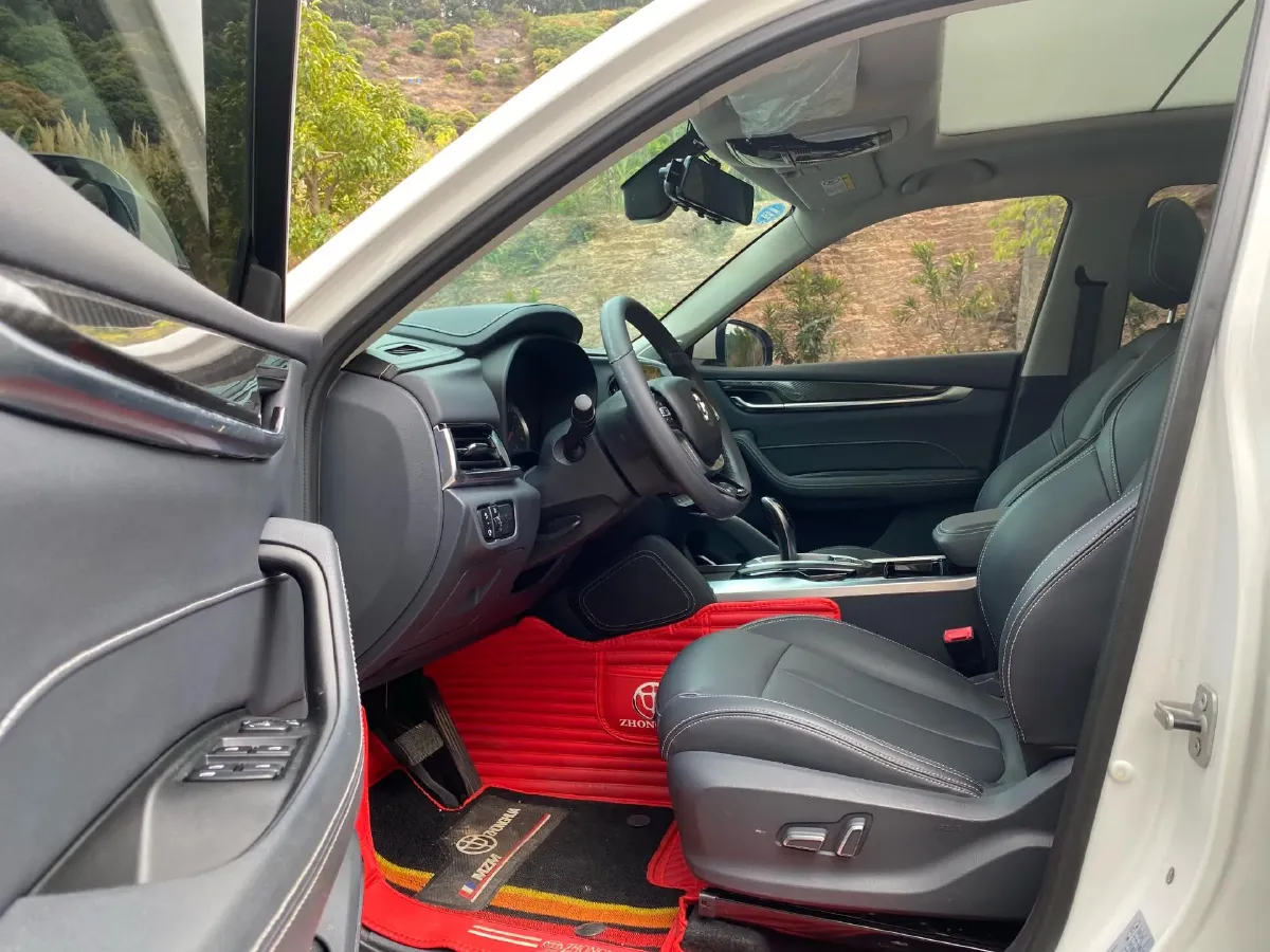 2018 Brilliance Auto V7 1.6T 204HP L4 7DCT,autocango,china used car exporter,china ev exporter,chinese used car exporter,chinese used ev exporter