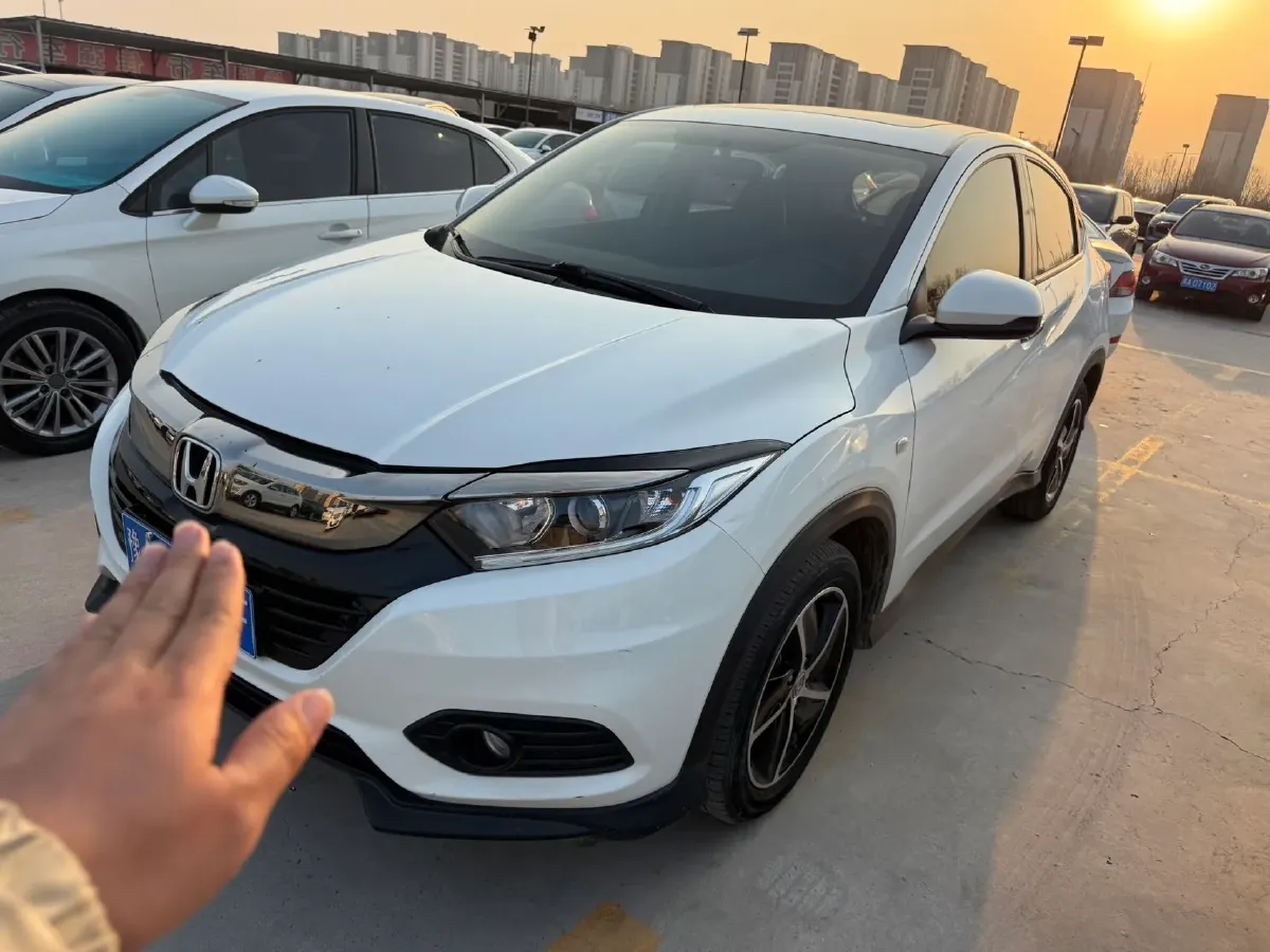 2022 Honda Vezel 1.5L 131HP L4 CVT,autocango,china used car exporter,china ev exporter,chinese used car exporter,chinese used ev exporter