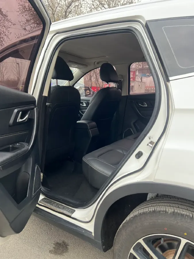 2017 Bestune X40 1.6L 114HP L4 5MT,autocango,china used car exporter,china ev exporter,chinese used car exporter,chinese used ev exporter