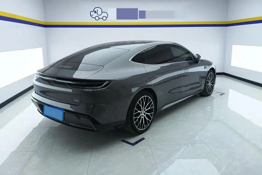 2024 Geely Galaxy E8 BEV 75.6KWH,autocango,china used car exporter,china ev exporter,chinese used car exporter,chinese used ev exporter