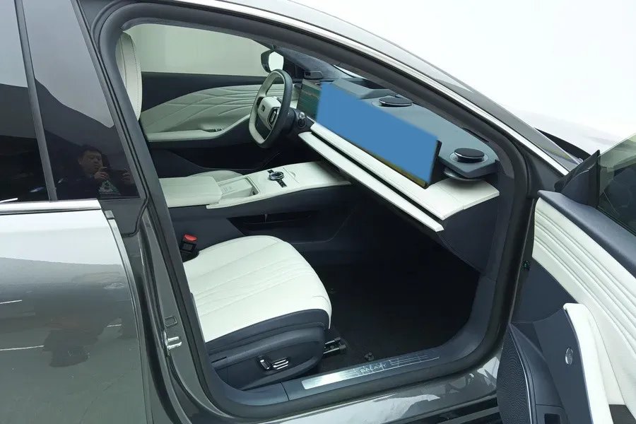 2024 Geely Galaxy E8 BEV 75.6KWH,autocango,china used car exporter,china ev exporter,chinese used car exporter,chinese used ev exporter