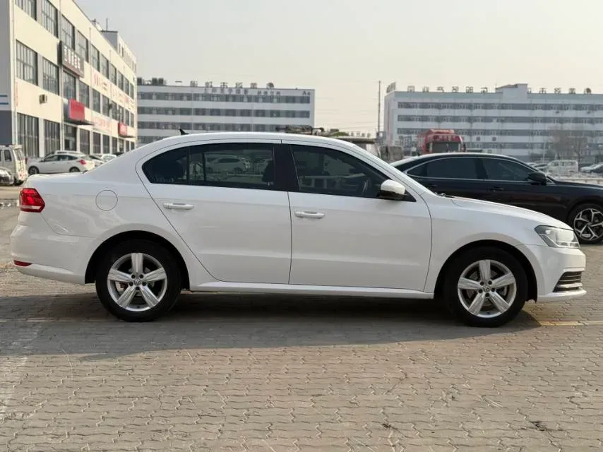 2018 Landwind XiaoYao 1.5T 163HP L4 CVT,autocango,china used car exporter,china ev exporter,chinese used car exporter,chinese used ev exporter