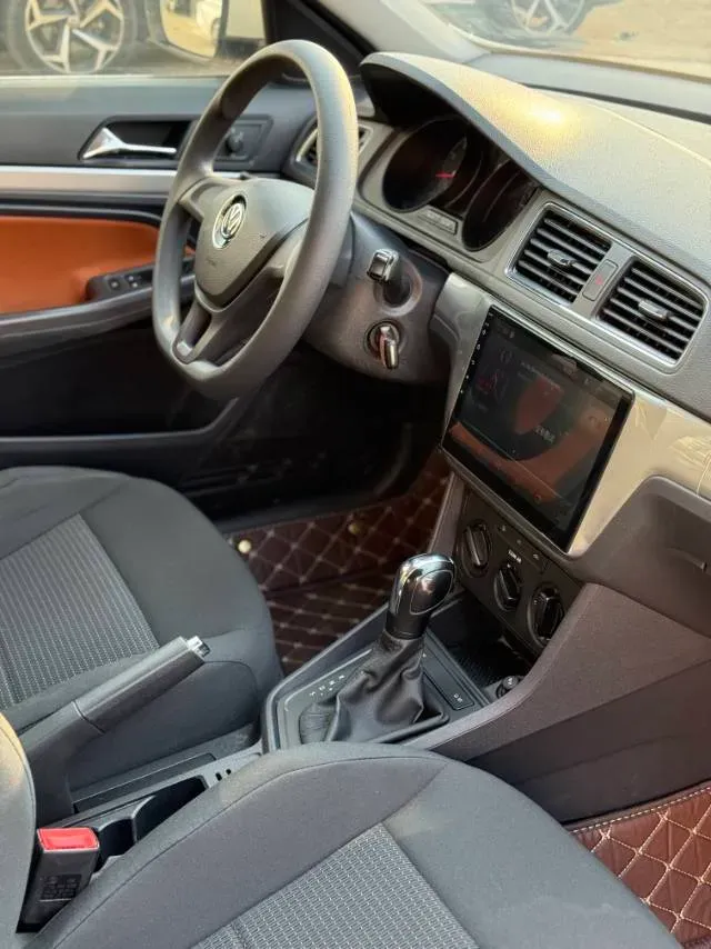 2018 Landwind XiaoYao 1.5T 163HP L4 CVT,autocango,china used car exporter,china ev exporter,chinese used car exporter,chinese used ev exporter