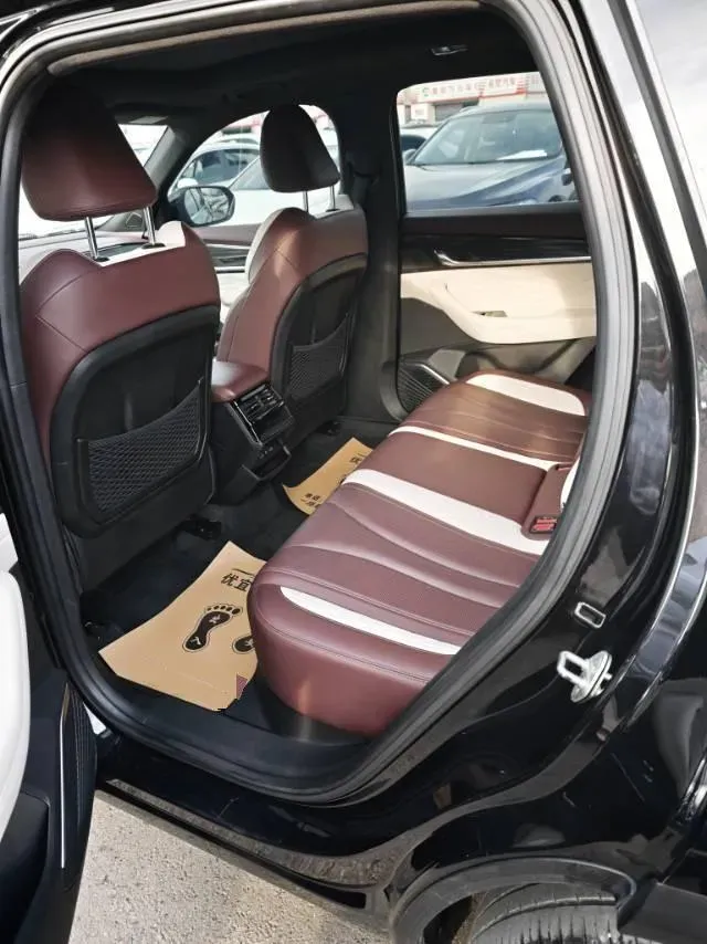 2021 Geely Monjaro 2.0T 218HP L4 7DCT,autocango,china used car exporter,china ev exporter,chinese used car exporter,chinese used ev exporter