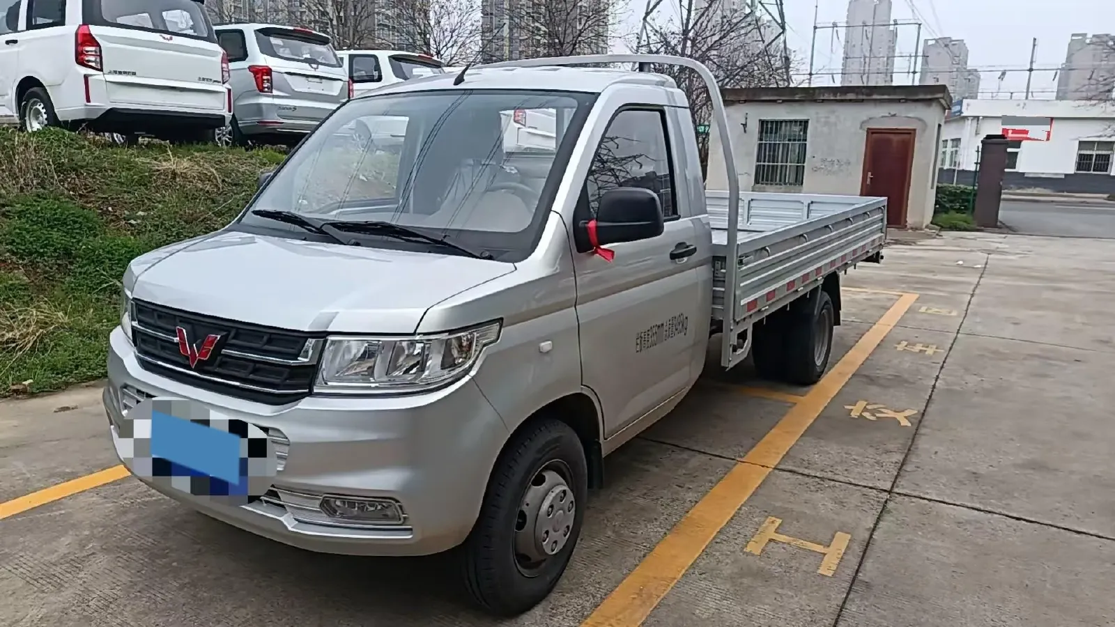 2023 WuLing RongGuang New Truck 2.0L 136HP L4 5MT,autocango,china used car exporter,china ev exporter,chinese used car exporter,chinese used ev exporter