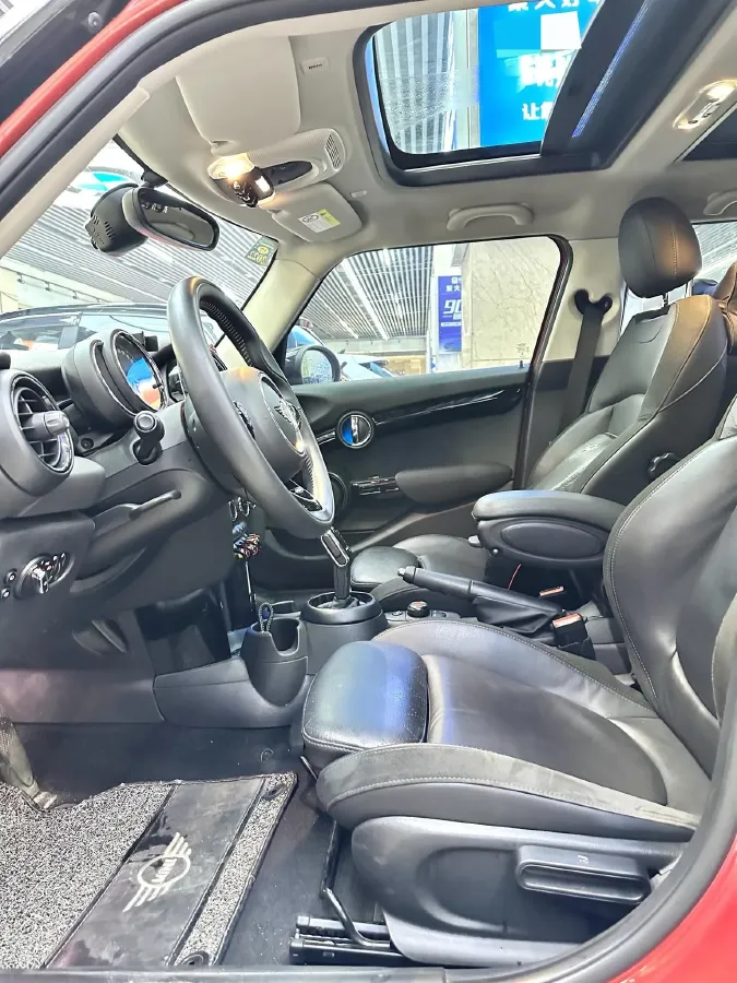 2019 MINI MINI 1.5T 136HP L3 7DCT,autocango,china used car exporter,china ev exporter,chinese used car exporter,chinese used ev exporter