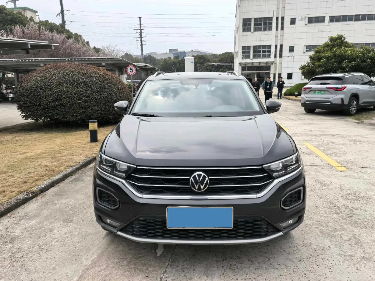 2021 Volkswagen T-Roc 1.4T 150HP L4 7DCT,autocango,china used car exporter,china ev exporter,chinese used car exporter,chinese used ev exporter