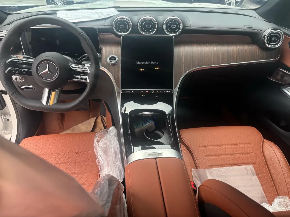 2026 Mercedes-Benz GLC Class 2.0T 258HP L4 9AT,autocango,china used car exporter,china ev exporter,chinese used car exporter,chinese used ev exporter