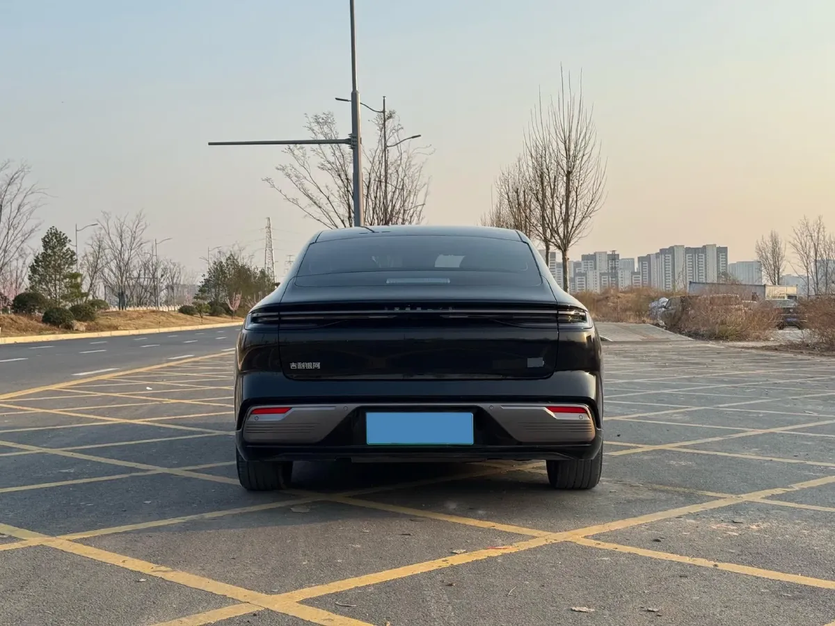 2025 Geely Galaxy Starshine 8 1.5L 112HP L4 1DHT PHEV,autocango,china used car exporter,china ev exporter,chinese used car exporter,chinese used ev exporter