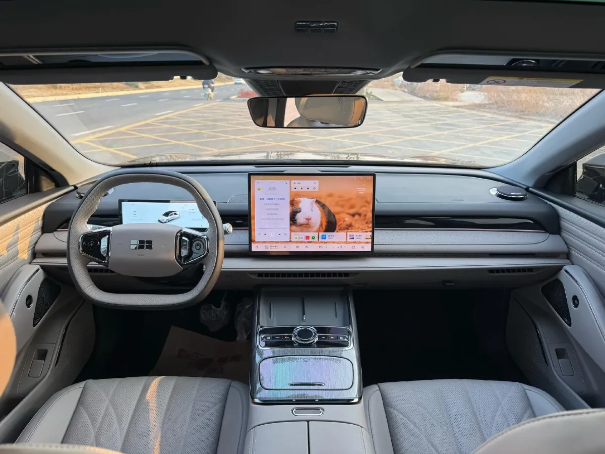 2025 Geely Galaxy Starshine 8 1.5L 112HP L4 1DHT PHEV,autocango,china used car exporter,china ev exporter,chinese used car exporter,chinese used ev exporter